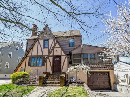Valley Stream Tudor