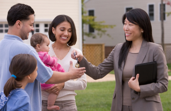 6 Reasons You Should Never Buy or Sell a Home Without an Agent