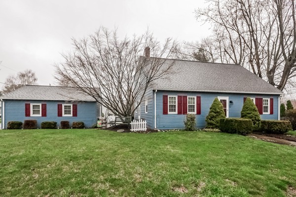 Beautiful New Listing in Cumberland Rhode Island!