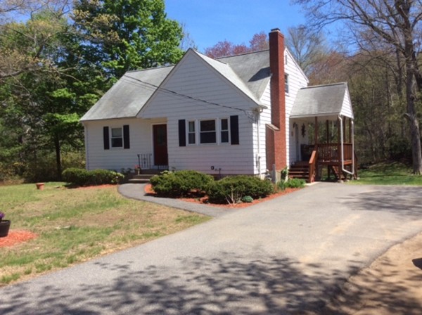 New Listing in Mansfield!