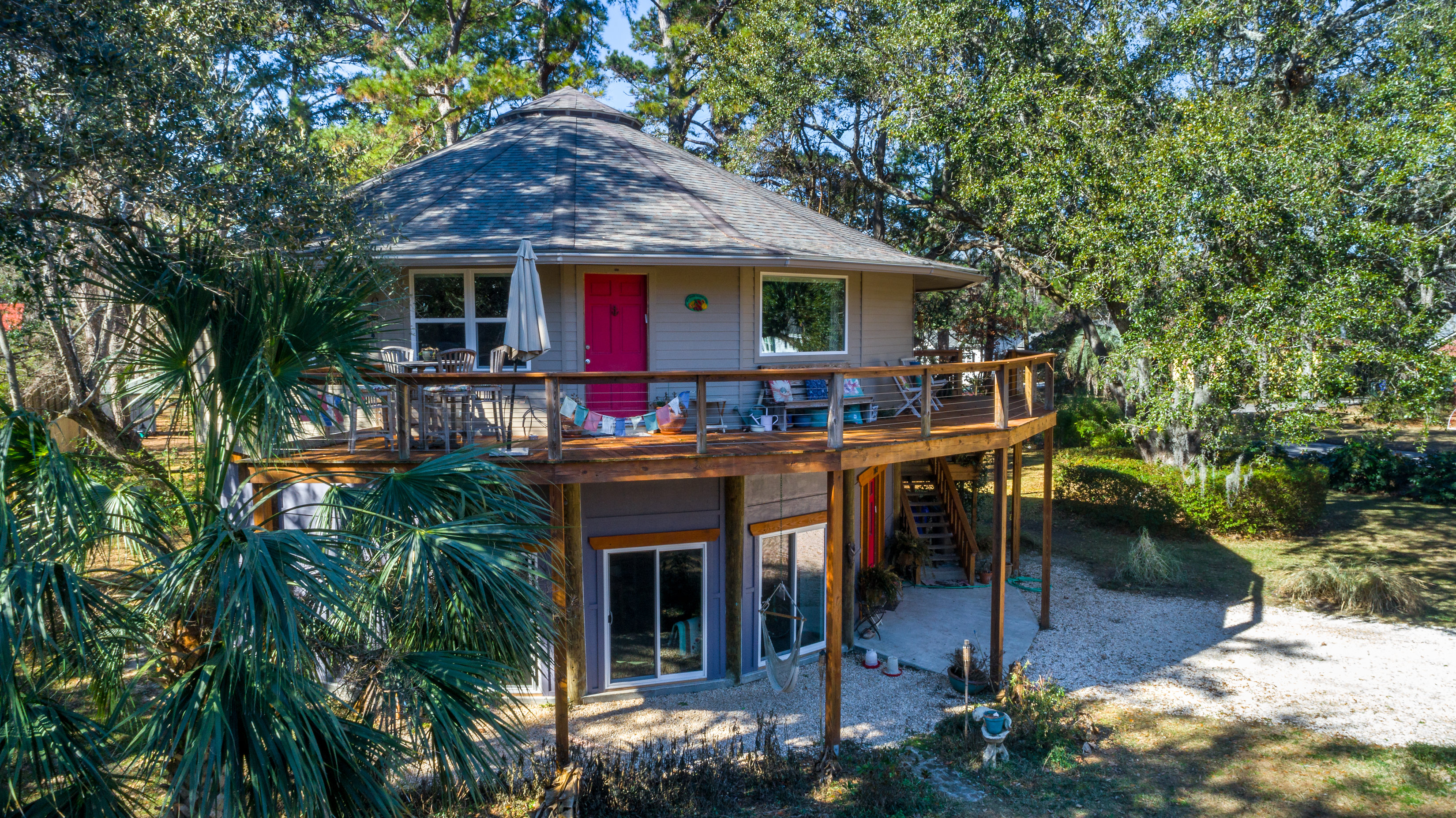 JUST LISTED! 2069 Saint James Drive | Riverland Terrace