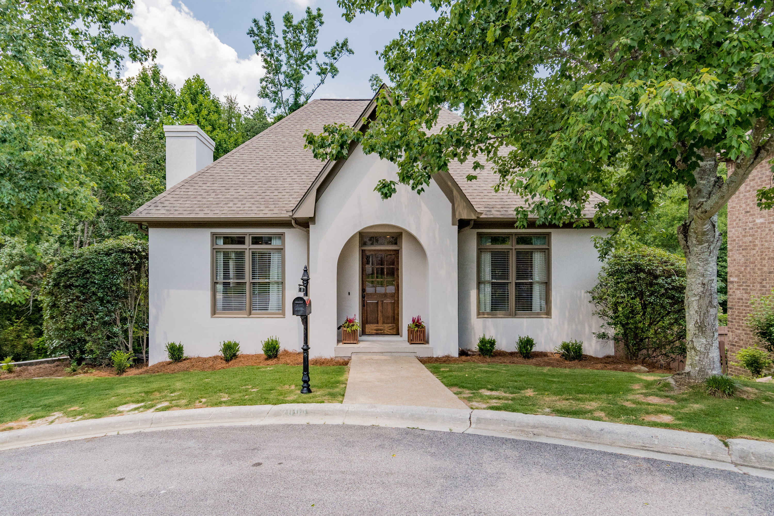 New Listing | 2804 Cross Bridge Drive Vestavia Hills, AL