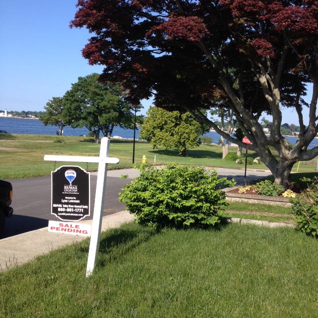 Hartford-Courant-CT-Housing