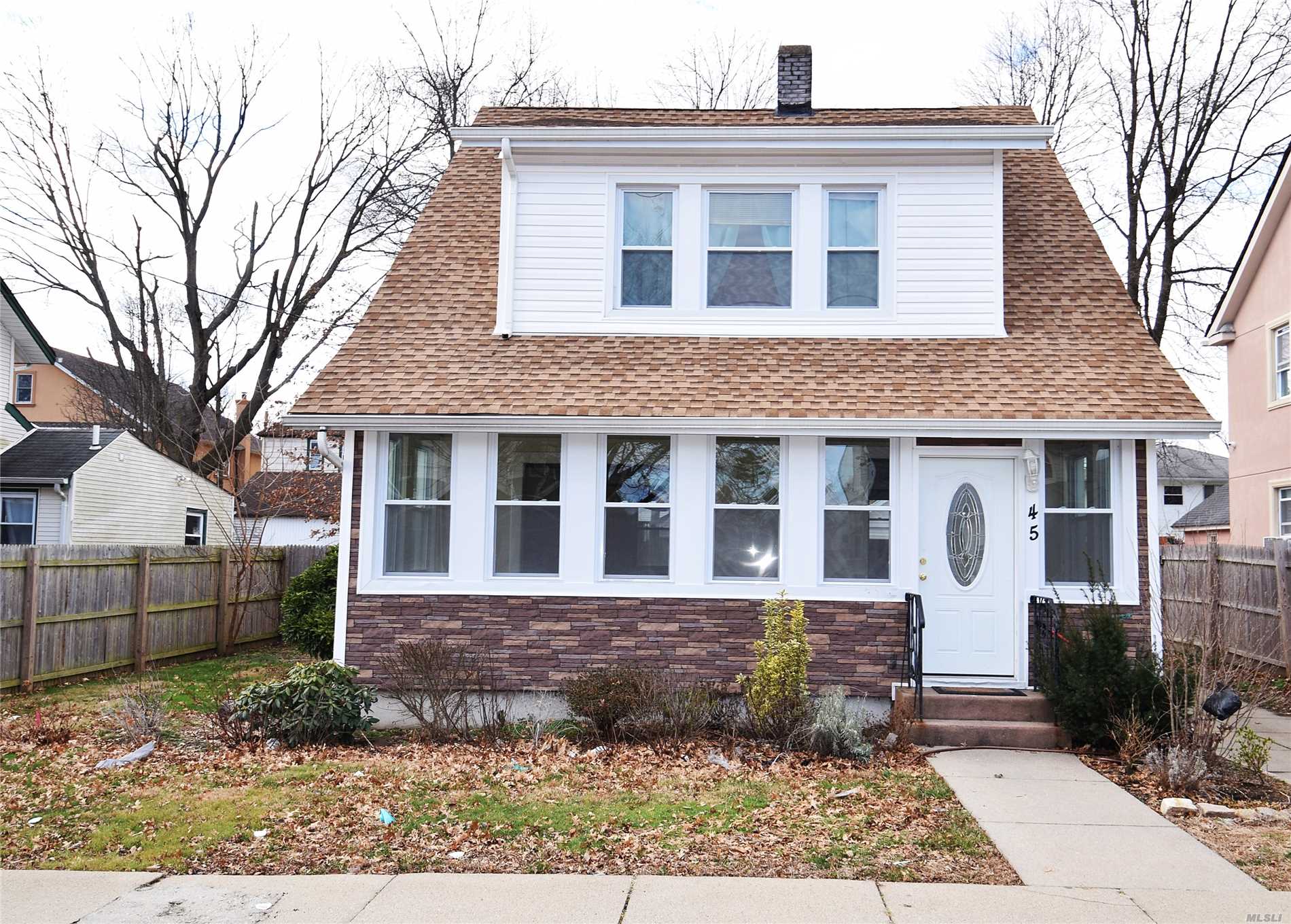45 Lafayette Ave. Hempstead NY 11550