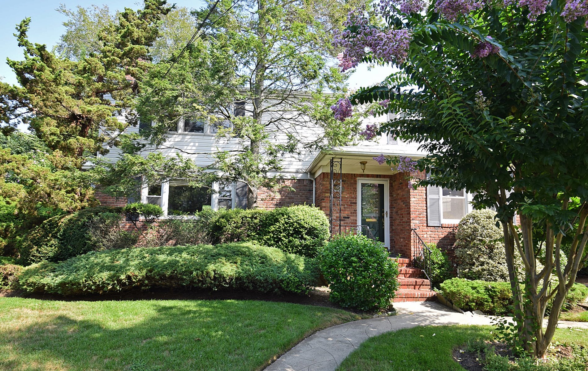 38 Atlas Ave. Malverne NY 11565