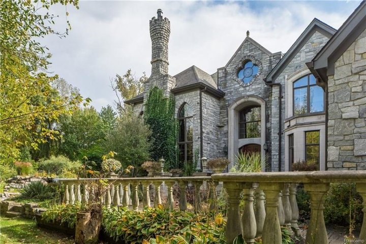 The 7 Most Amazing Houses You Can Get In The U.S. For $1 Million