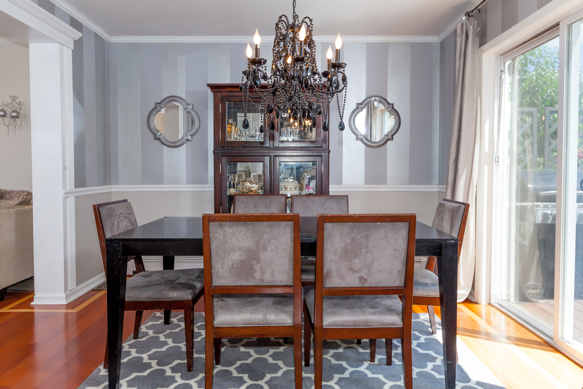 Fully Updated Colonial on Quiet Jefferson Cul de Sac