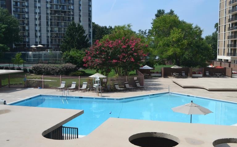 Condos for sale at McLean House North