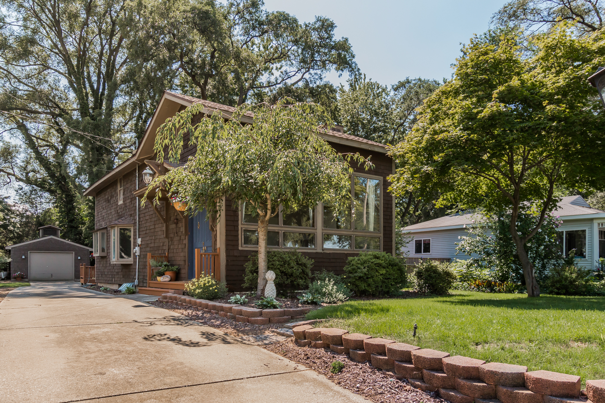 Lovely Cottage-Style South Side Home
