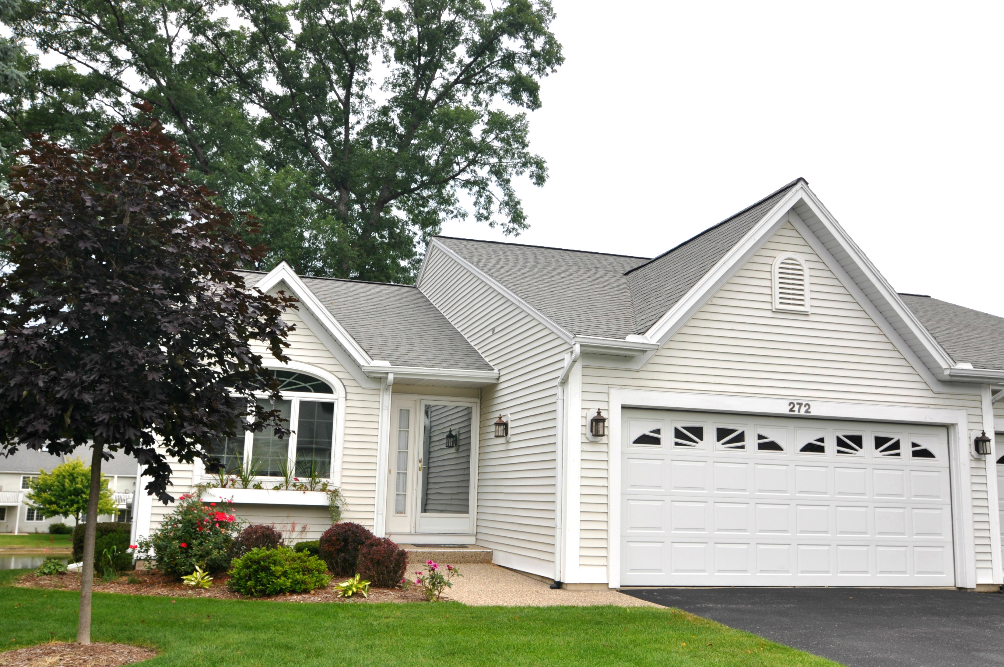 Condo in Winter Oaks!