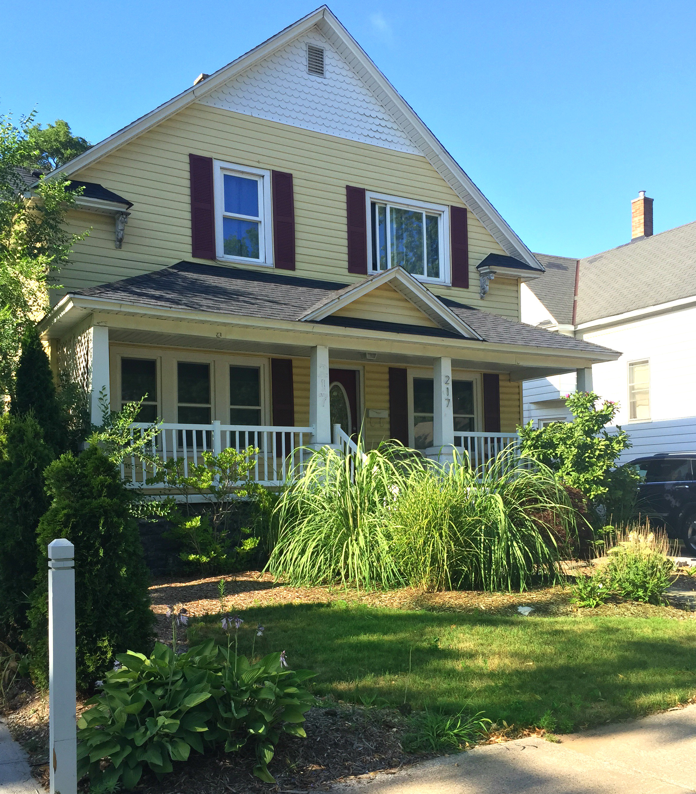 Adorable South Side Home