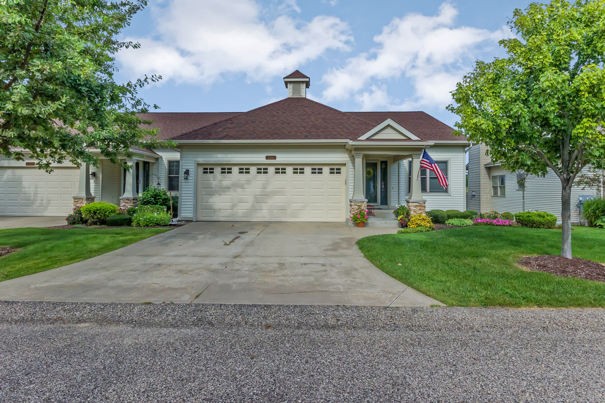 Condo in The Links at Rolling Meadows