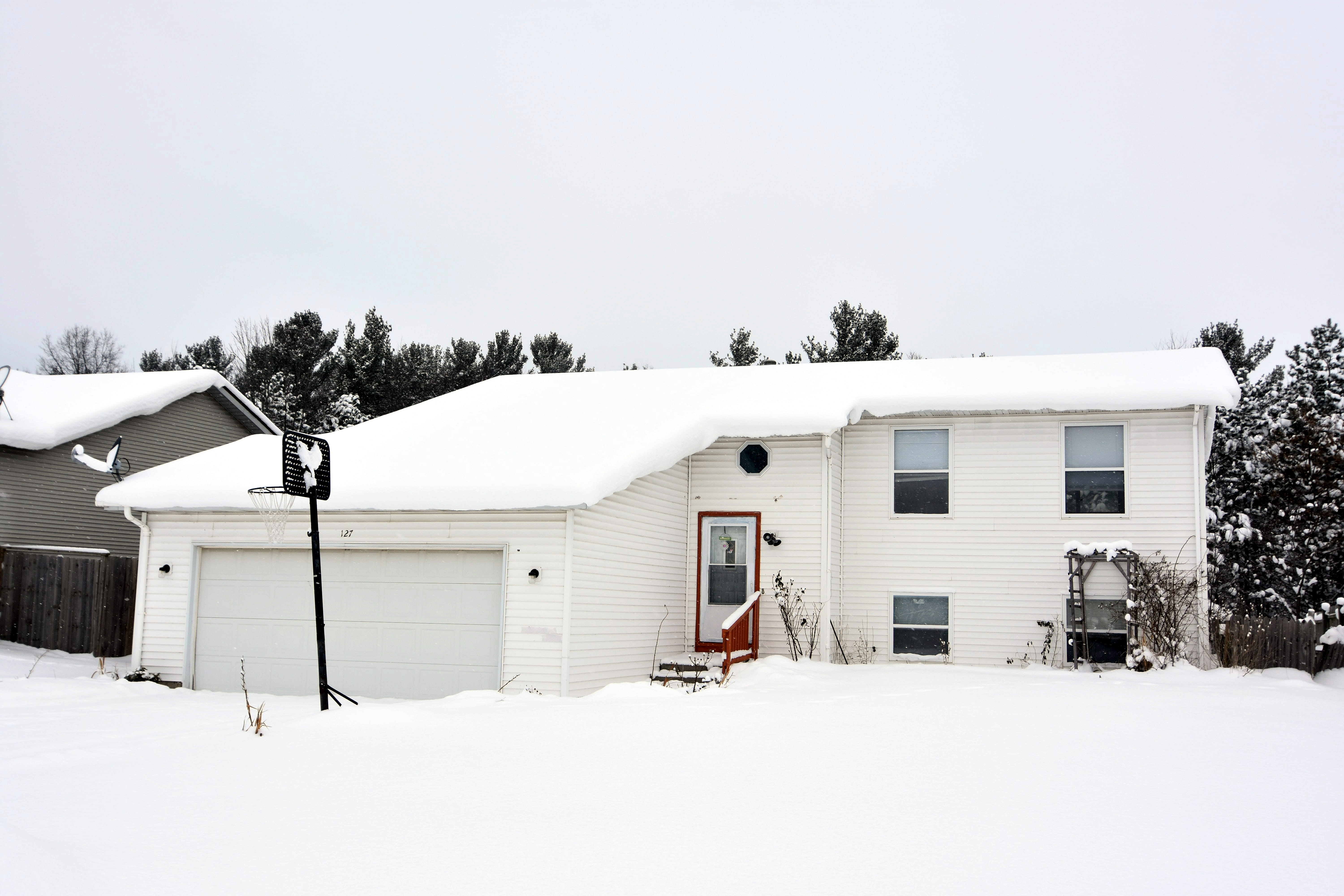 North Side of Holland of Bi-Level