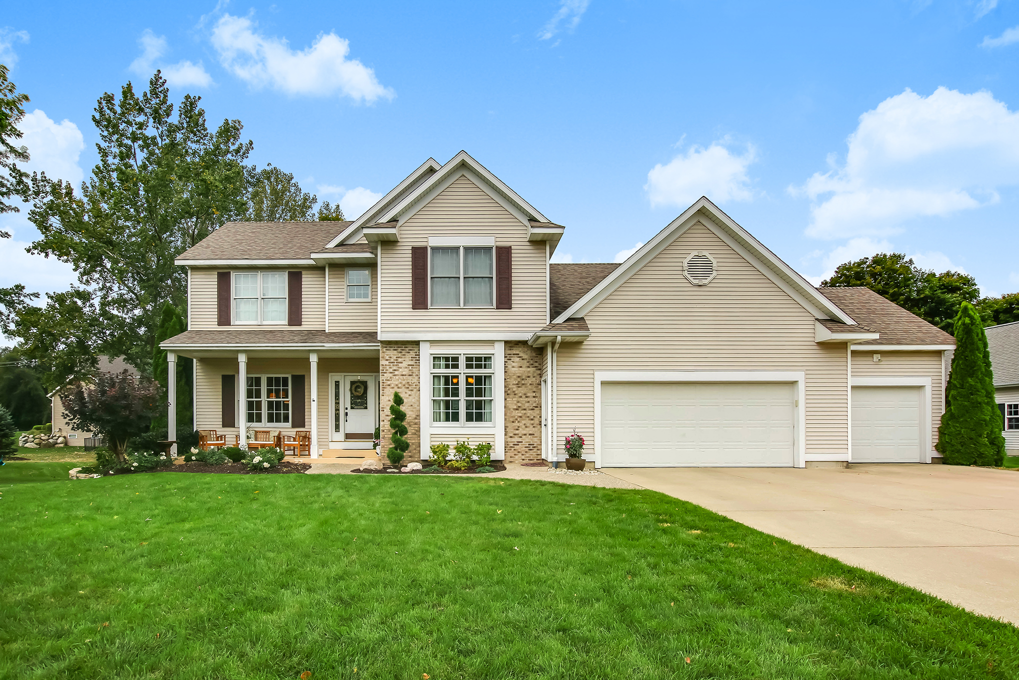 Updated Laketown Twp Home!