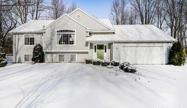 Featured Listings of the Week in Holland