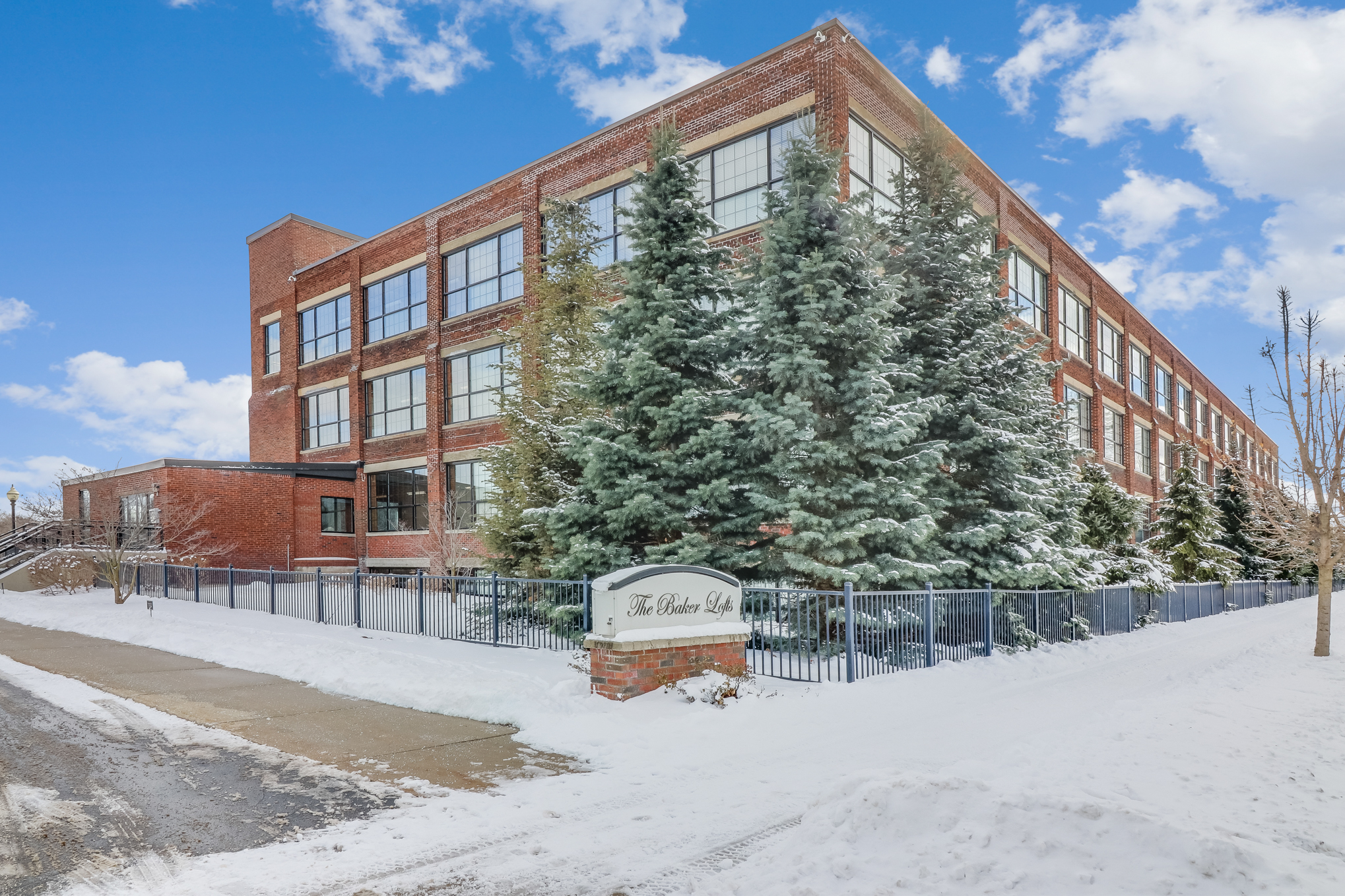 Condo in Baker Lofts!