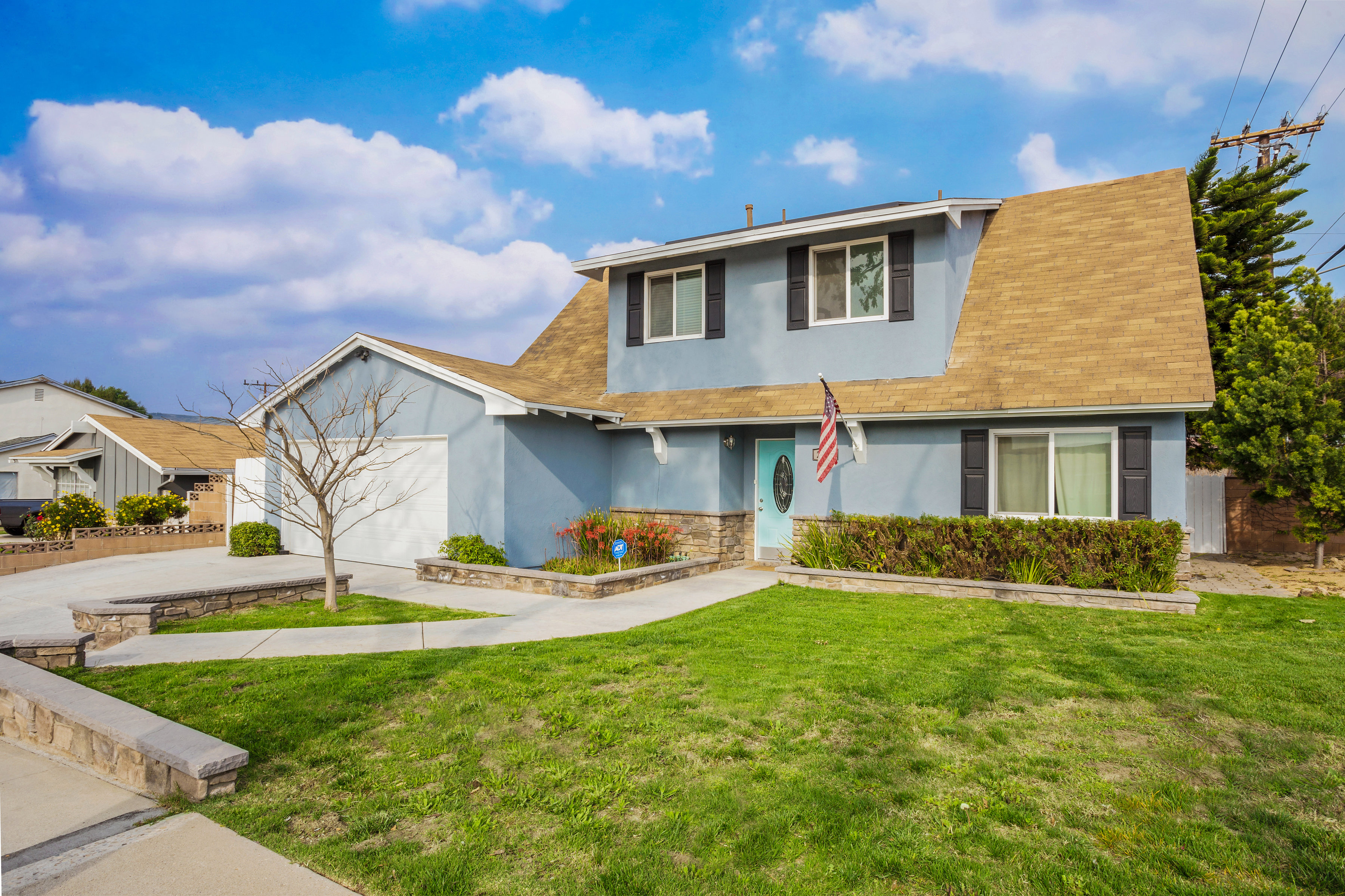 Just Listed in Simi Valley