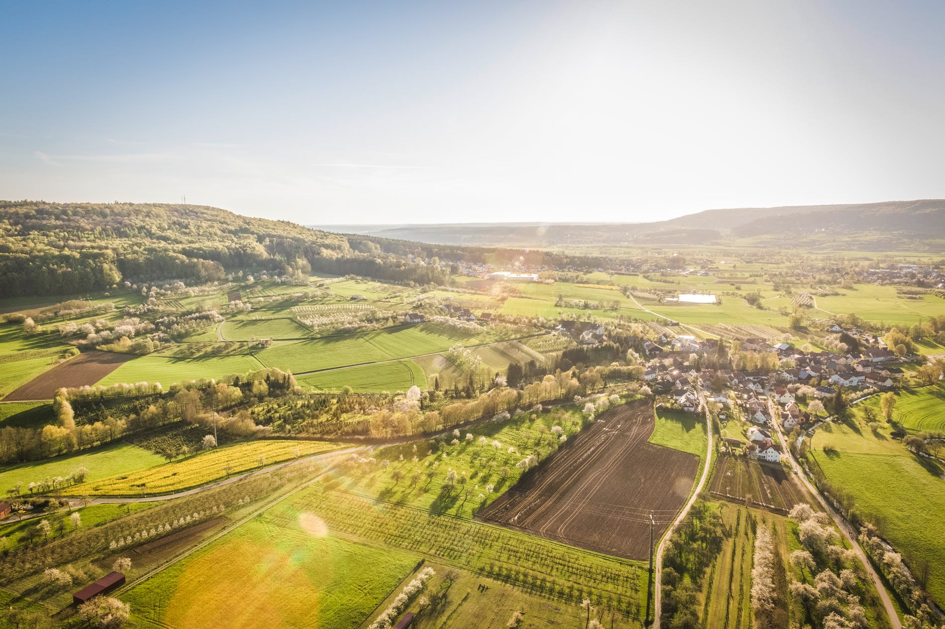 How To Choose The Right Rural Neighborhood
