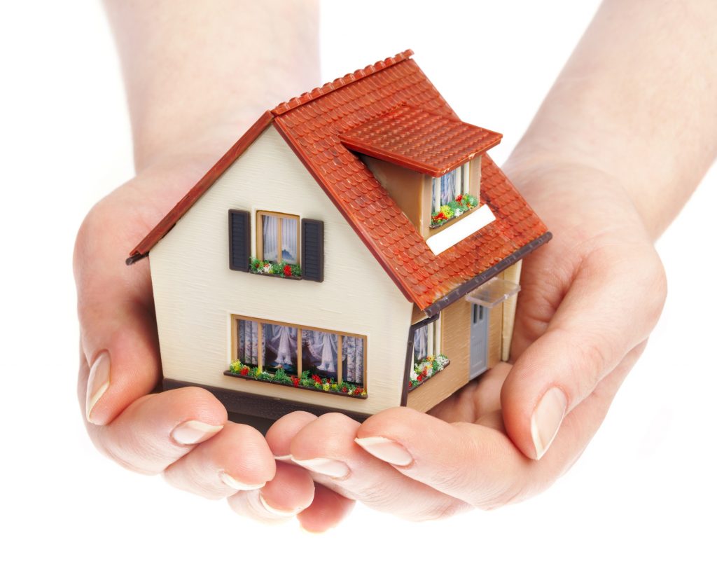 The Difference Between Home Warranty & Home Insurance