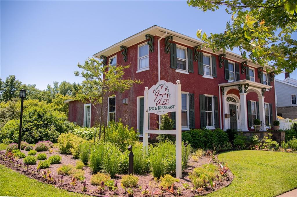 Grape Arbor Bed and Breakfast in North East, PA for Sale by Joe Herbert Realty