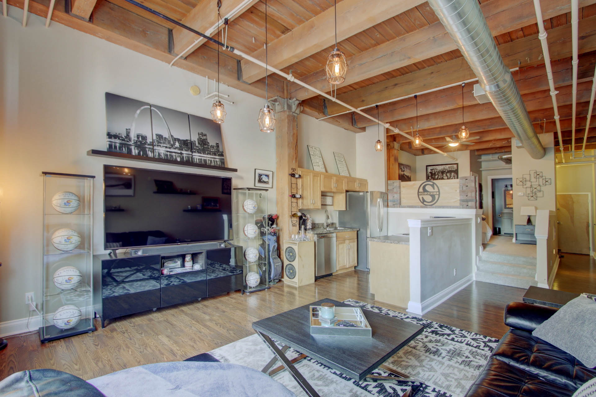 The perfect Condo REVIEW
