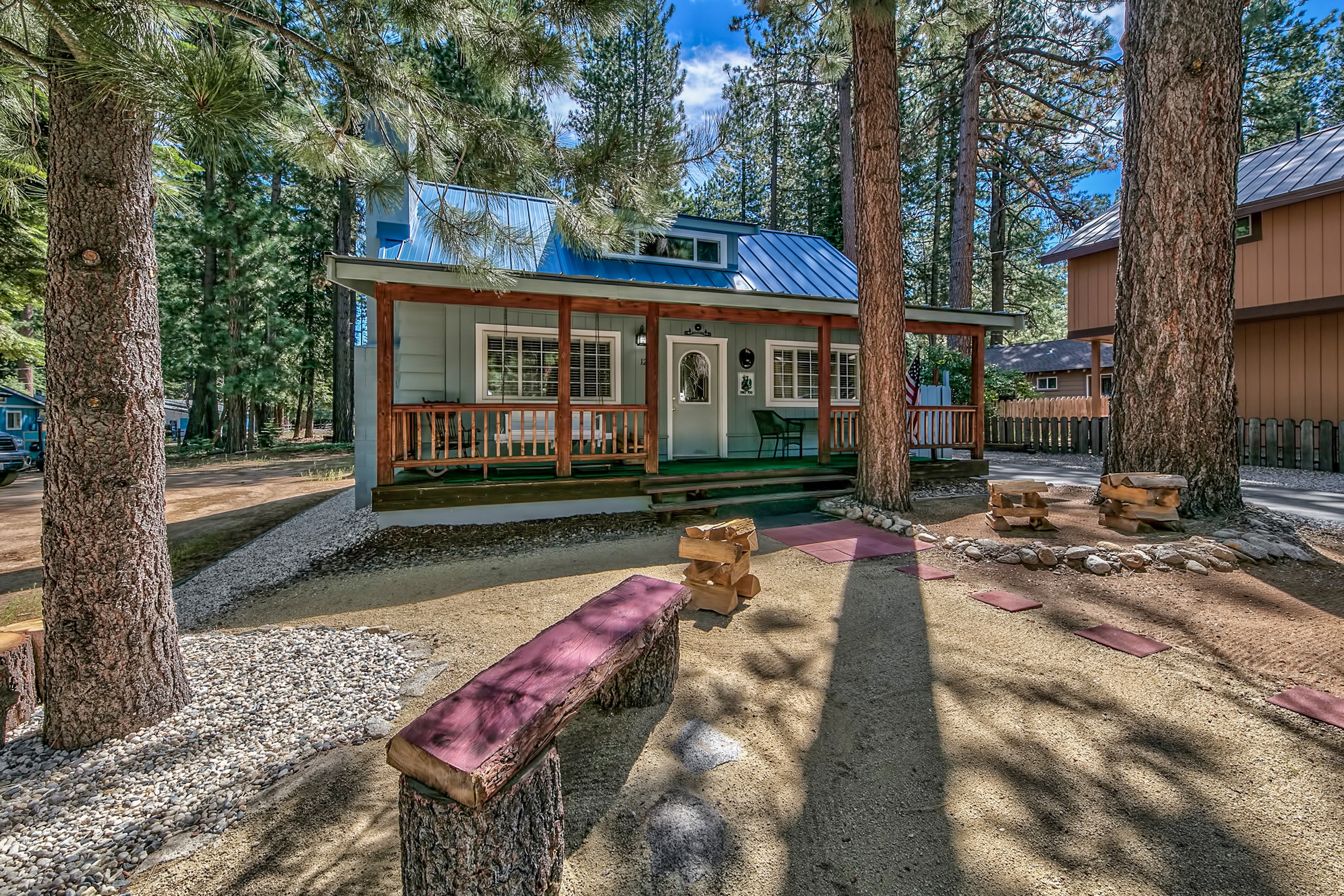Tahoe Cabin Located Walking Distance to The National Forest