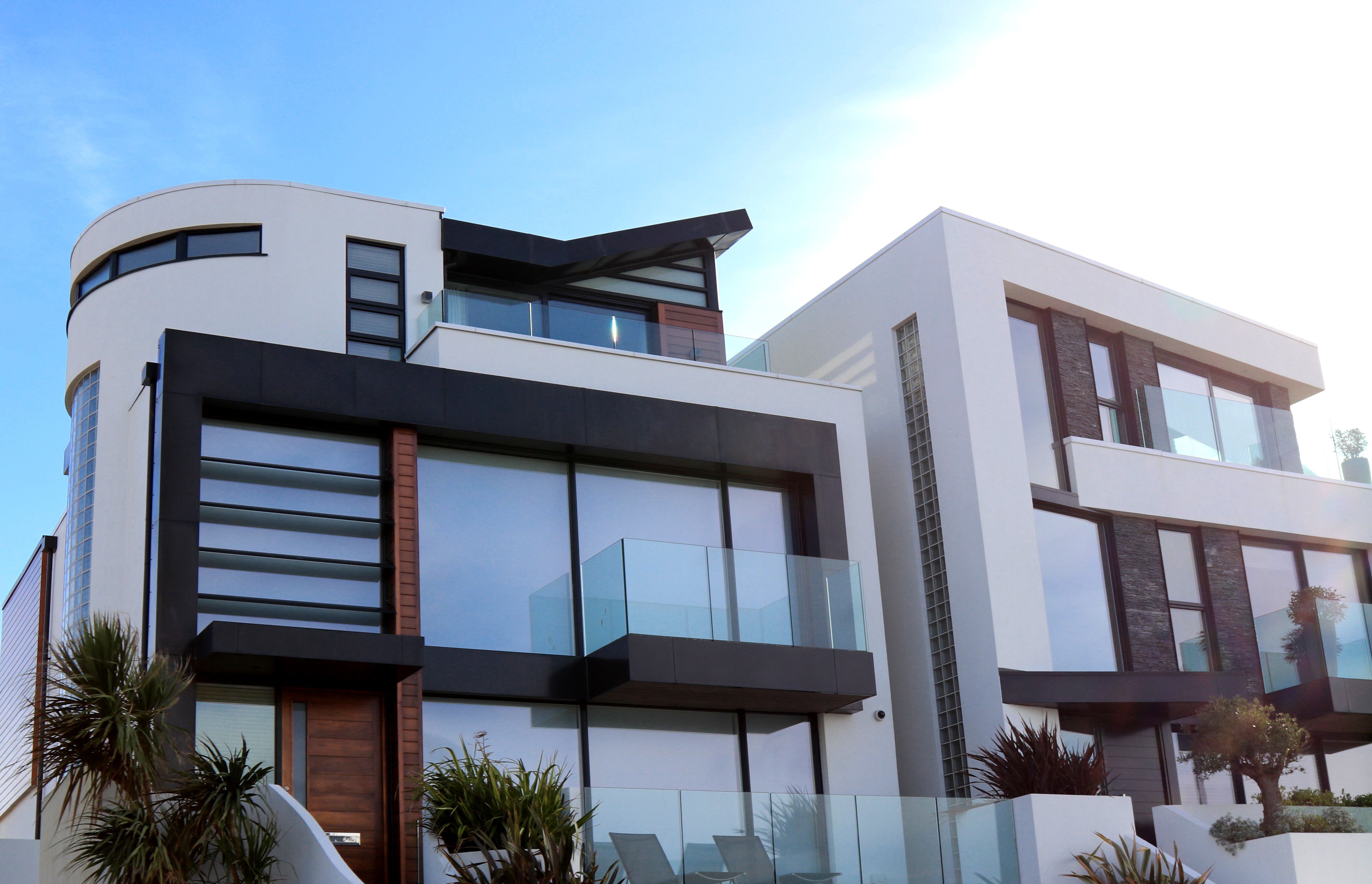 How to Market a Luxury Home in Los Angeles