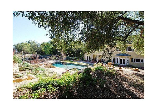 Emily Blunt and John Krasinski Sell Ojai Weekend Estate