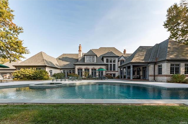 Hottest Luxury Listings in St. Louis