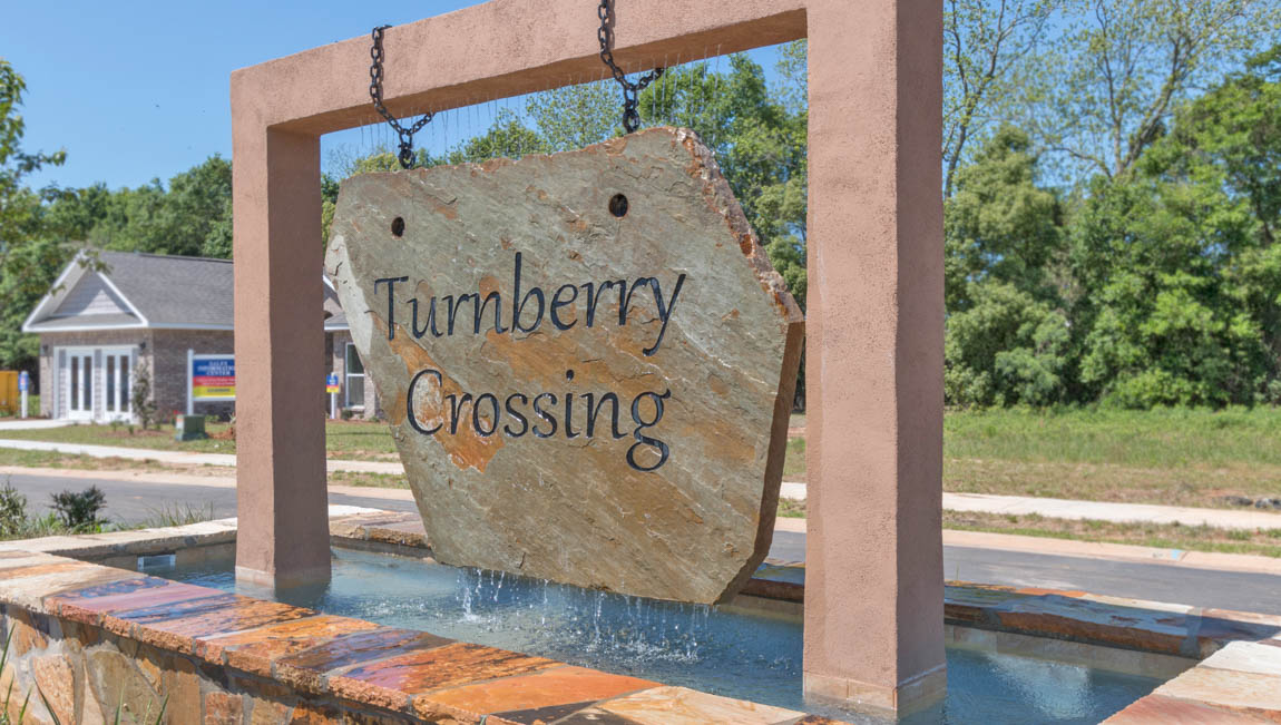 Turnberry Crossings Sign