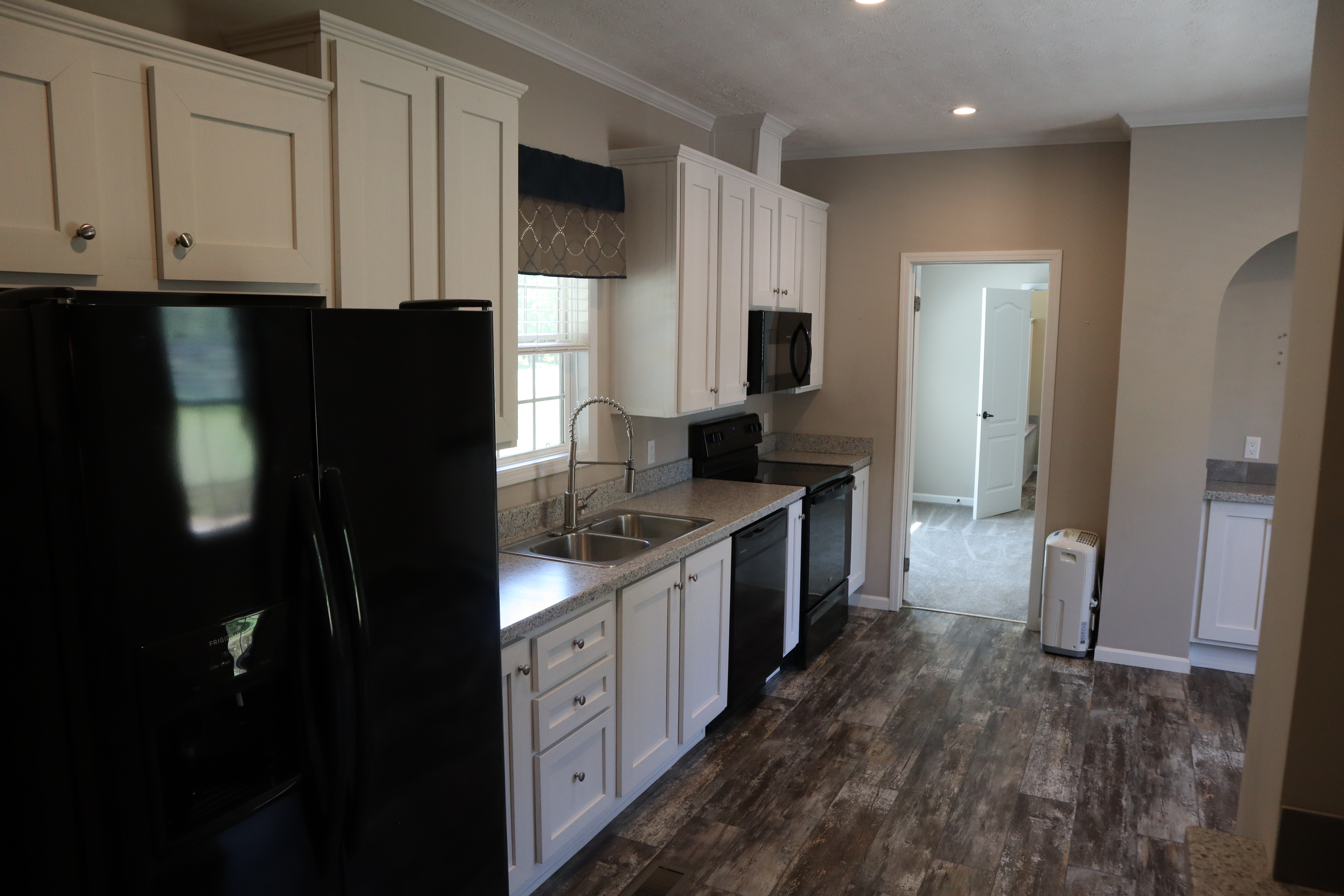 22066 A Country Road 62 S - Kitchen