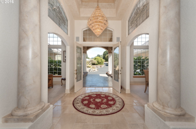 Hottest Luxury Listings in Cowlitz County