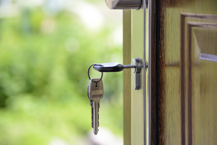 Keep Your Woodland Home Safe from Burglars While You’re on Vacation