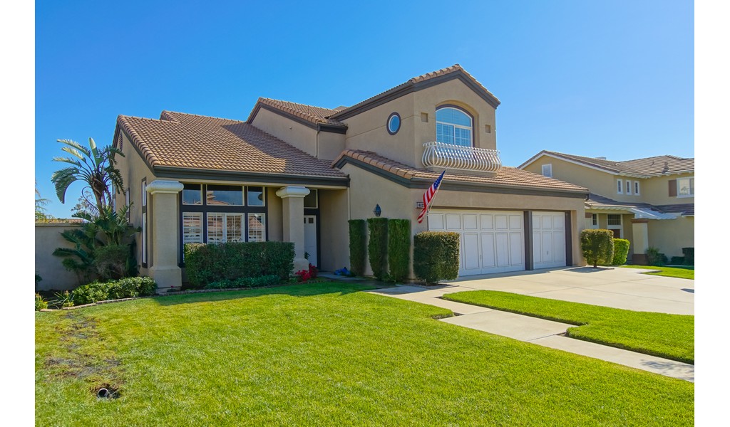 In The Community of Brentwood, 4 Bedroom Home on Annandale