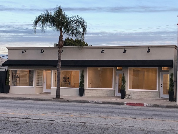 NEW LISTING!  Turn Key Commercial Building!  20 Min From Hollywood and 10 Min From Downtown