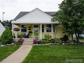 Royal Oak has cute & quirky bungalows and a lot more!