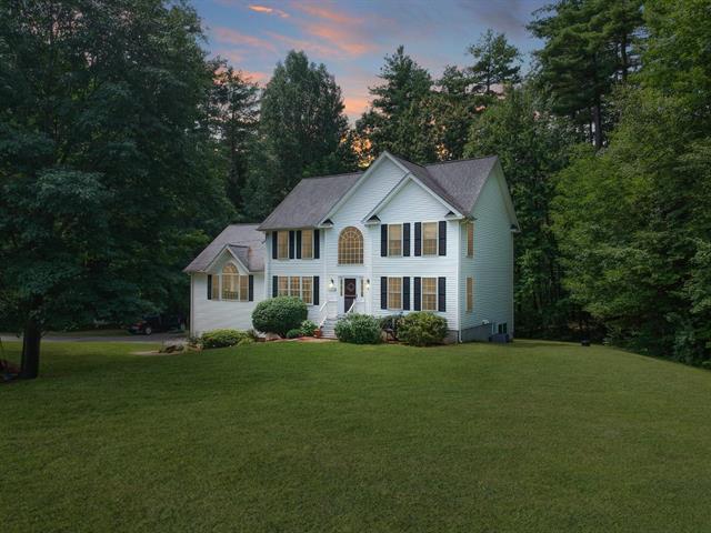 9 Zachary Crossings Rd, Salem NH