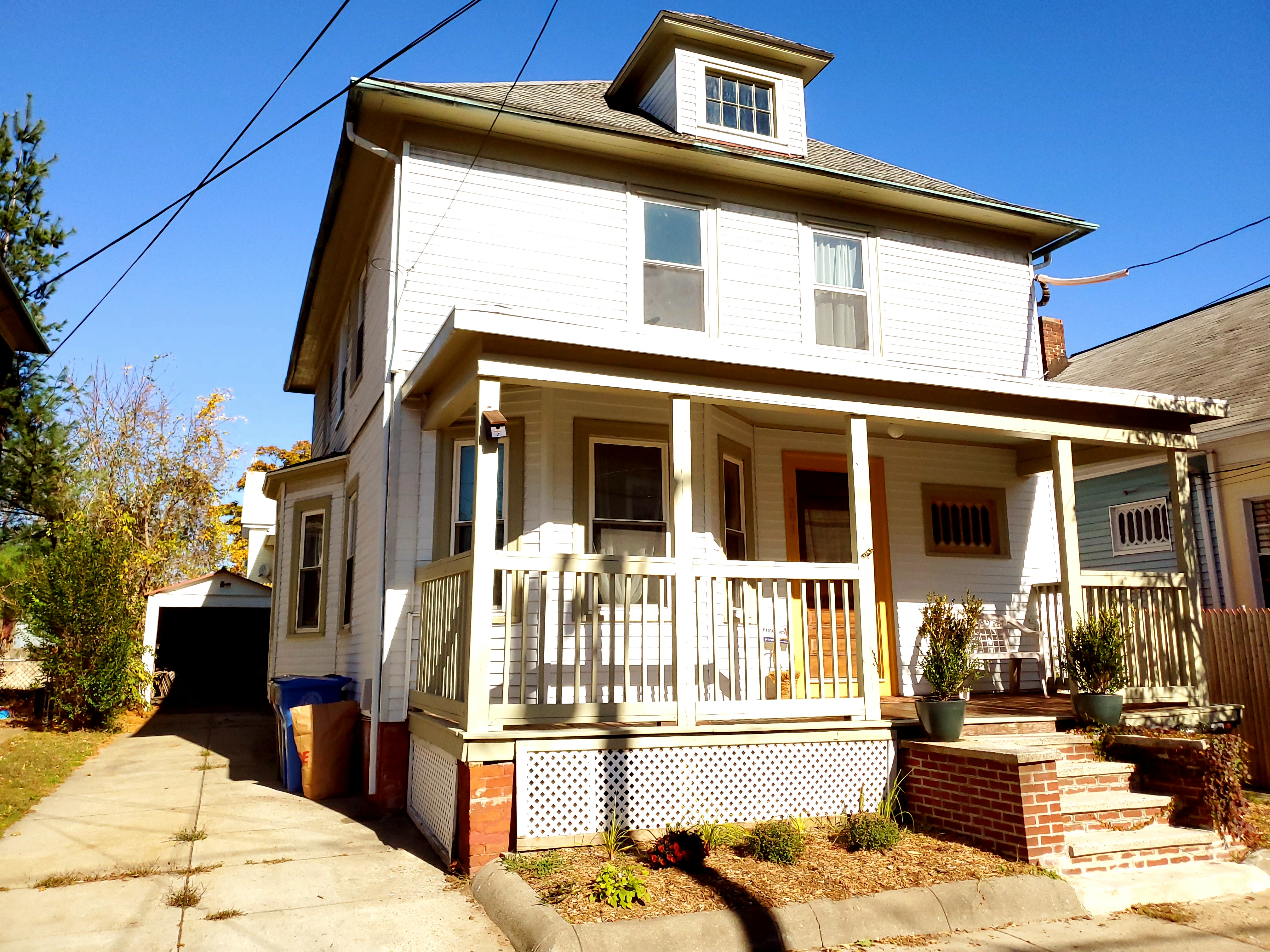 Amazing Classic Colonial For Sale in Edgewood Cranston Rhode Island