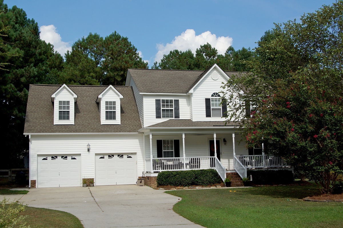 Beautiful Clayton Home with Salt Water Pool!