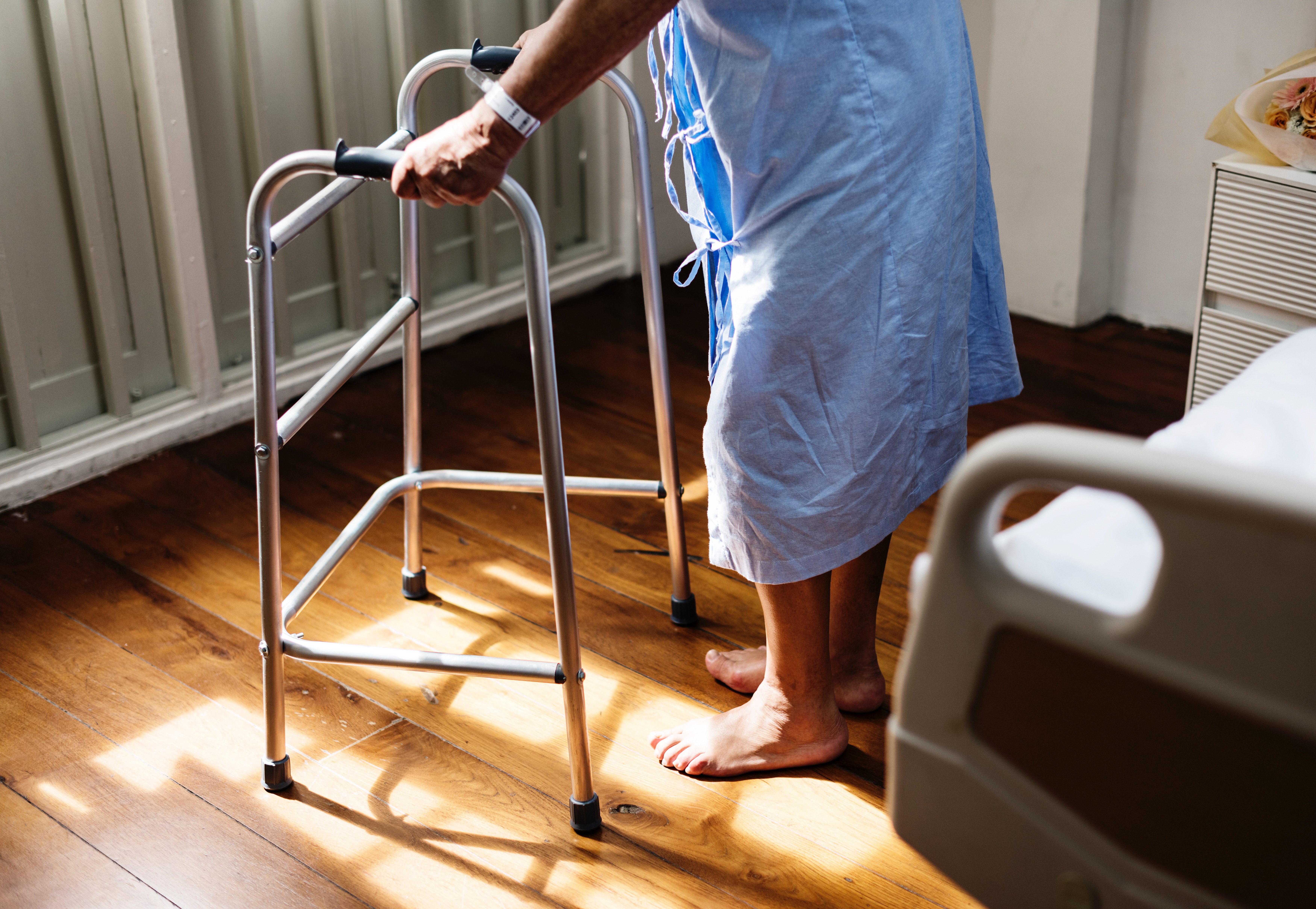 5 Tips for Safer Senior Living