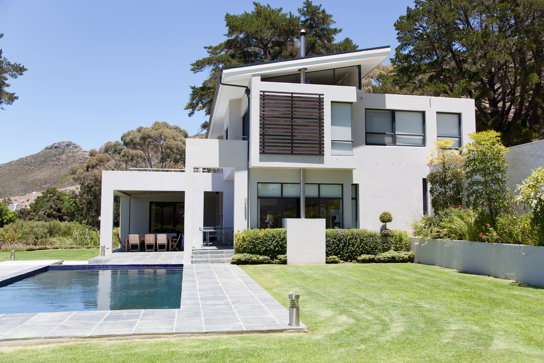 To Sell or to Rent? The Perks and Pitfalls of Being a Landlord