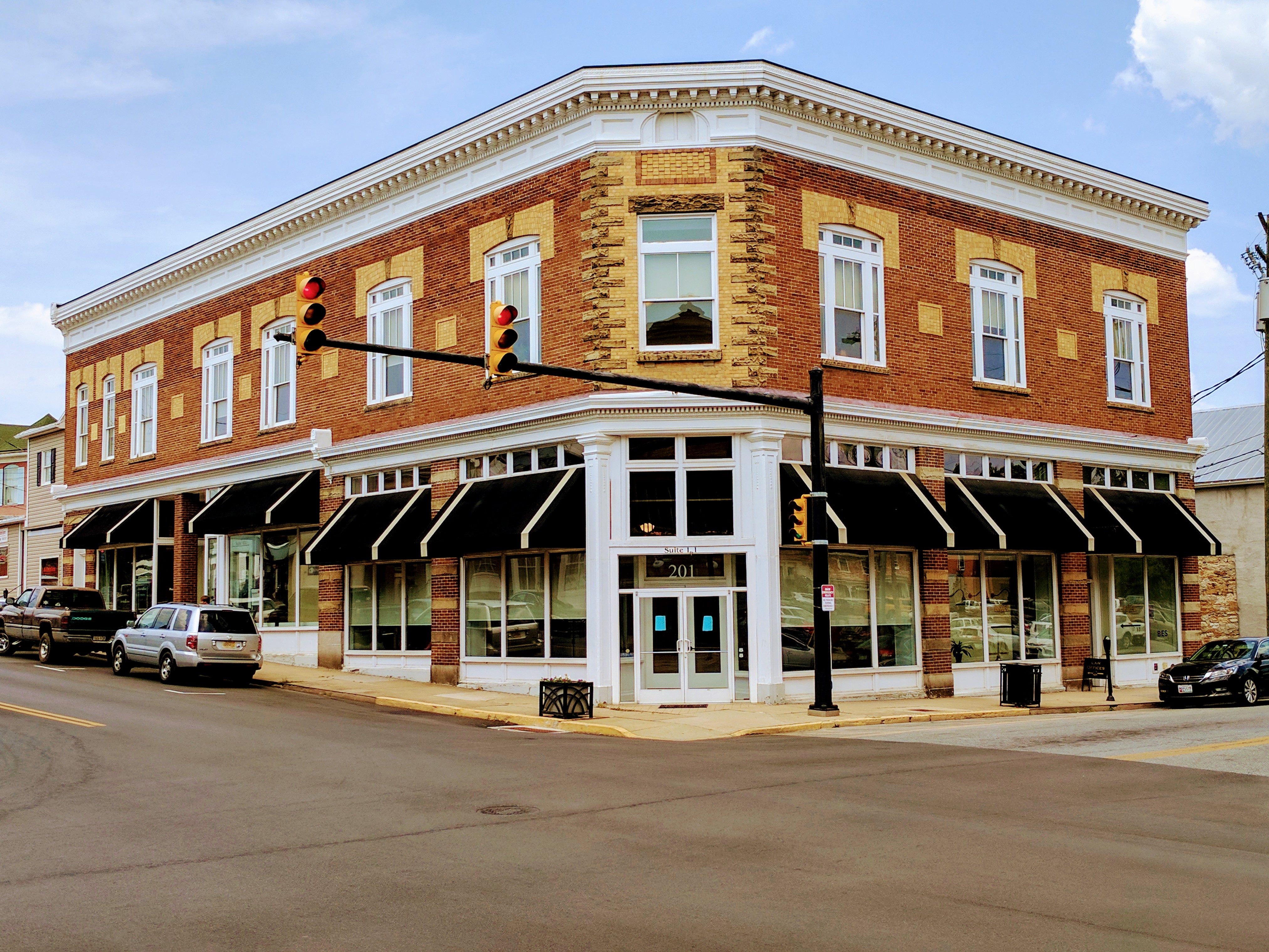 4 State Real Estate and The 4 State Art Gallery