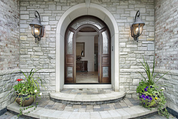 11 Ways to Create a Welcoming Front Entrance for Under $100
