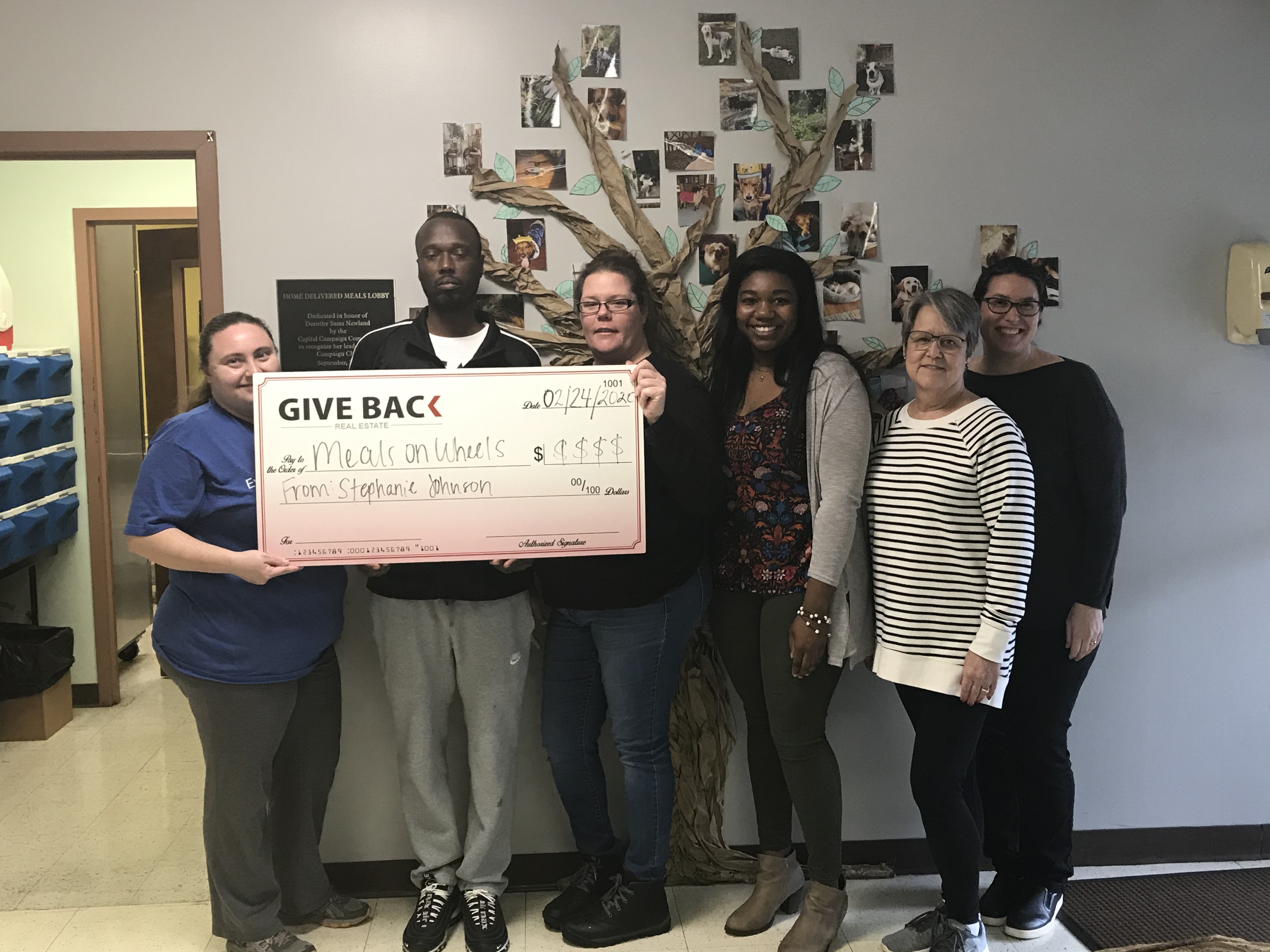 Aleena Merilien made a GIVE BACK to the ACCA Meals on Wheels Program.