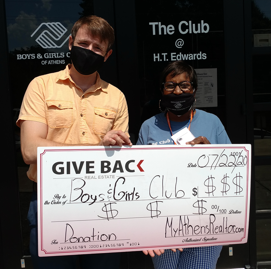 Georgui Kassaev GIVES BACK to the Boys and Girls Club of Athens