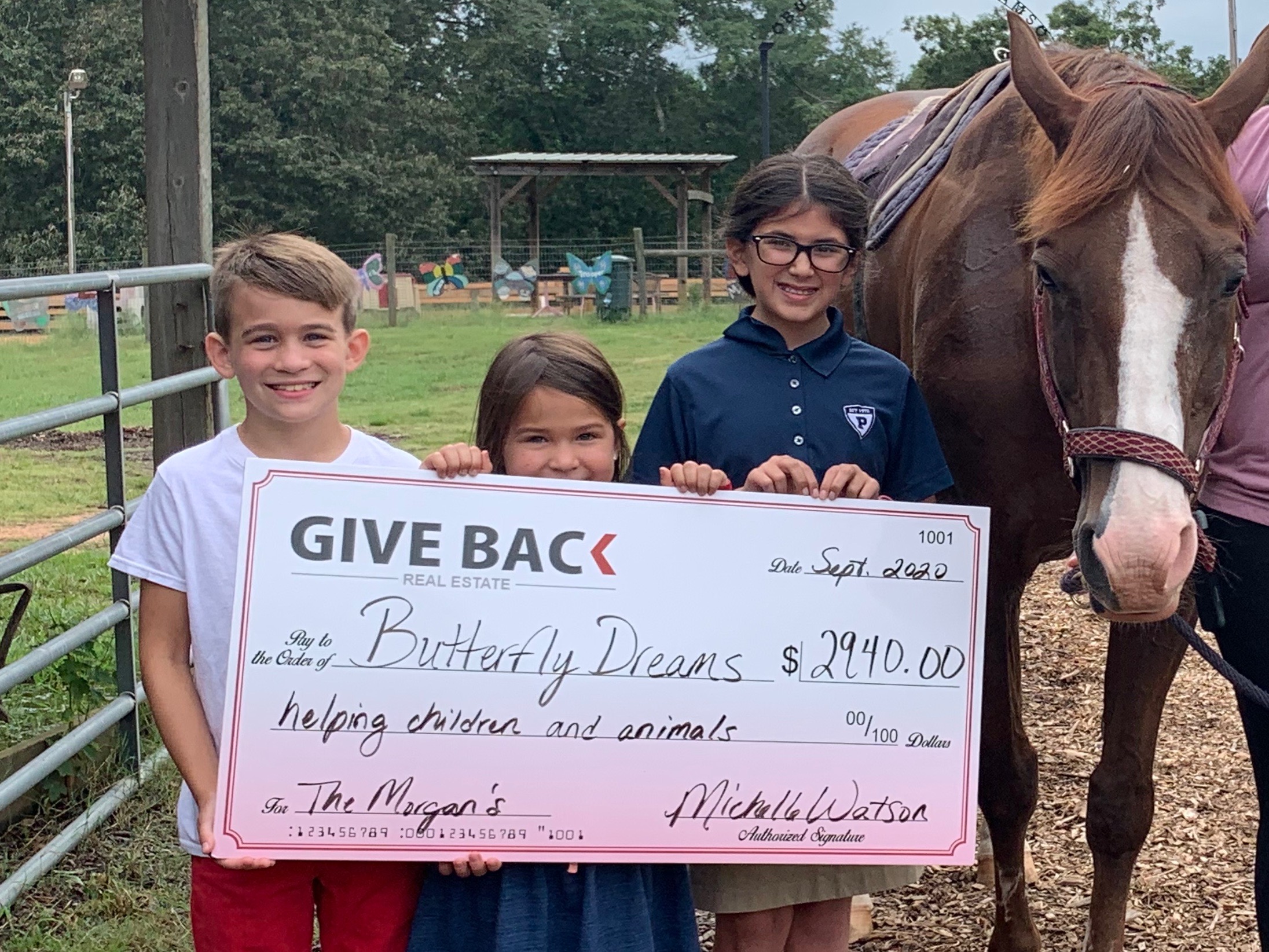 Michelle Watson GIVES BACK to Butterfly Dreams Farm