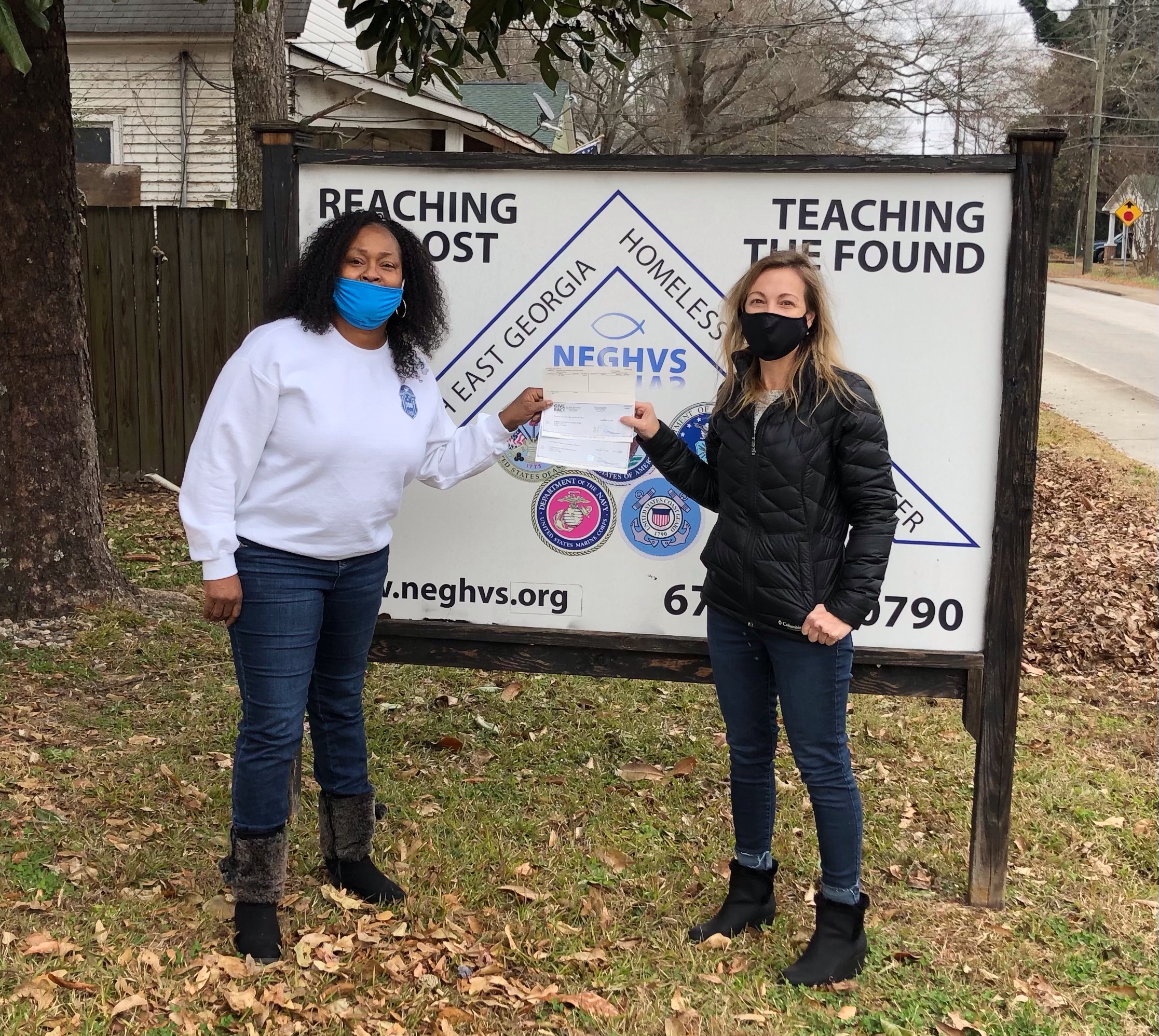 Deanna Brooks GIVES BACK to the Northeast Georgia Homeless Veterans Shelter