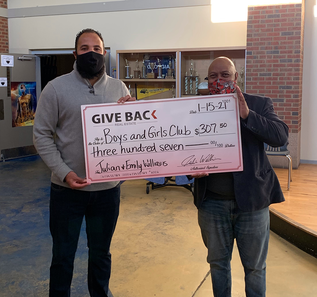 Julian Williams GIVES BACK to the Boys and Girls Club of Athens