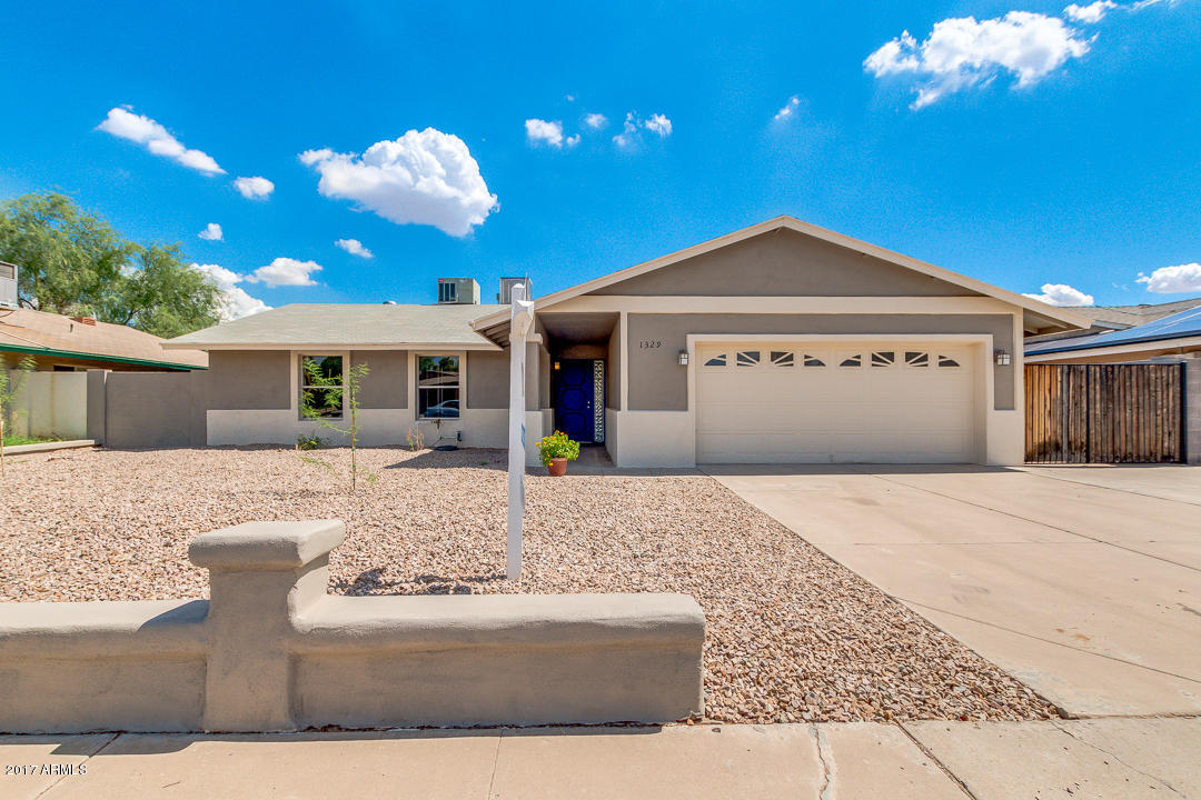 Firefighters Renovate a Home in Mesa