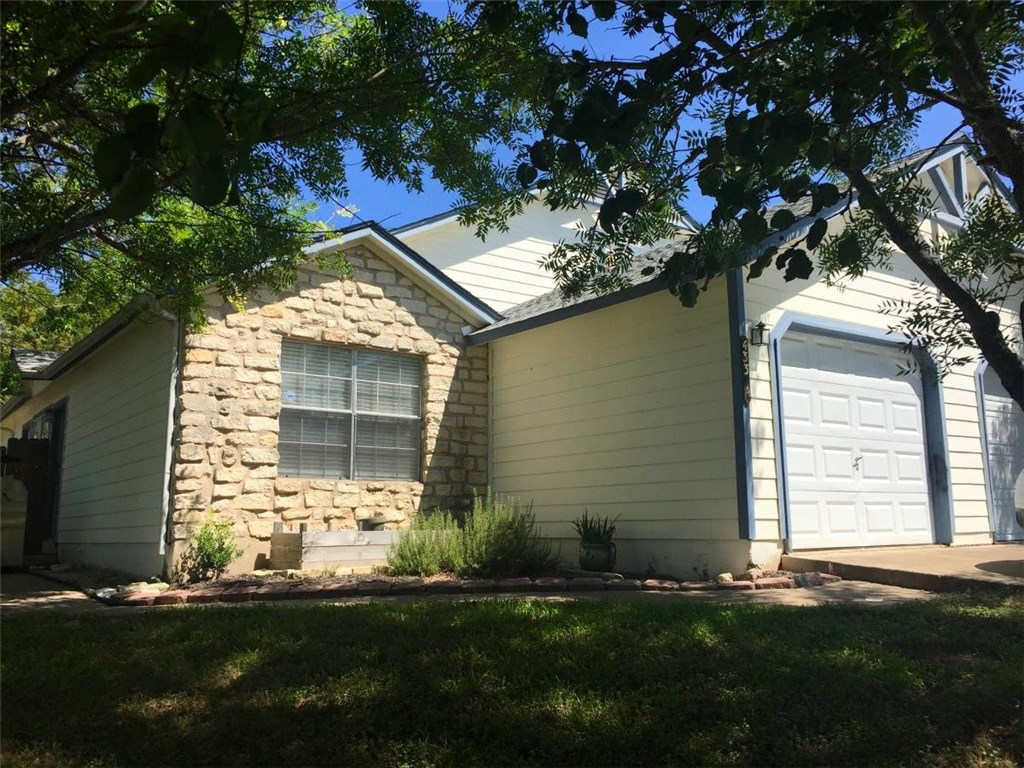 3 Bedroom Lease in Lakeway, TX | $1300/MONTH | 433-A Sailmaster